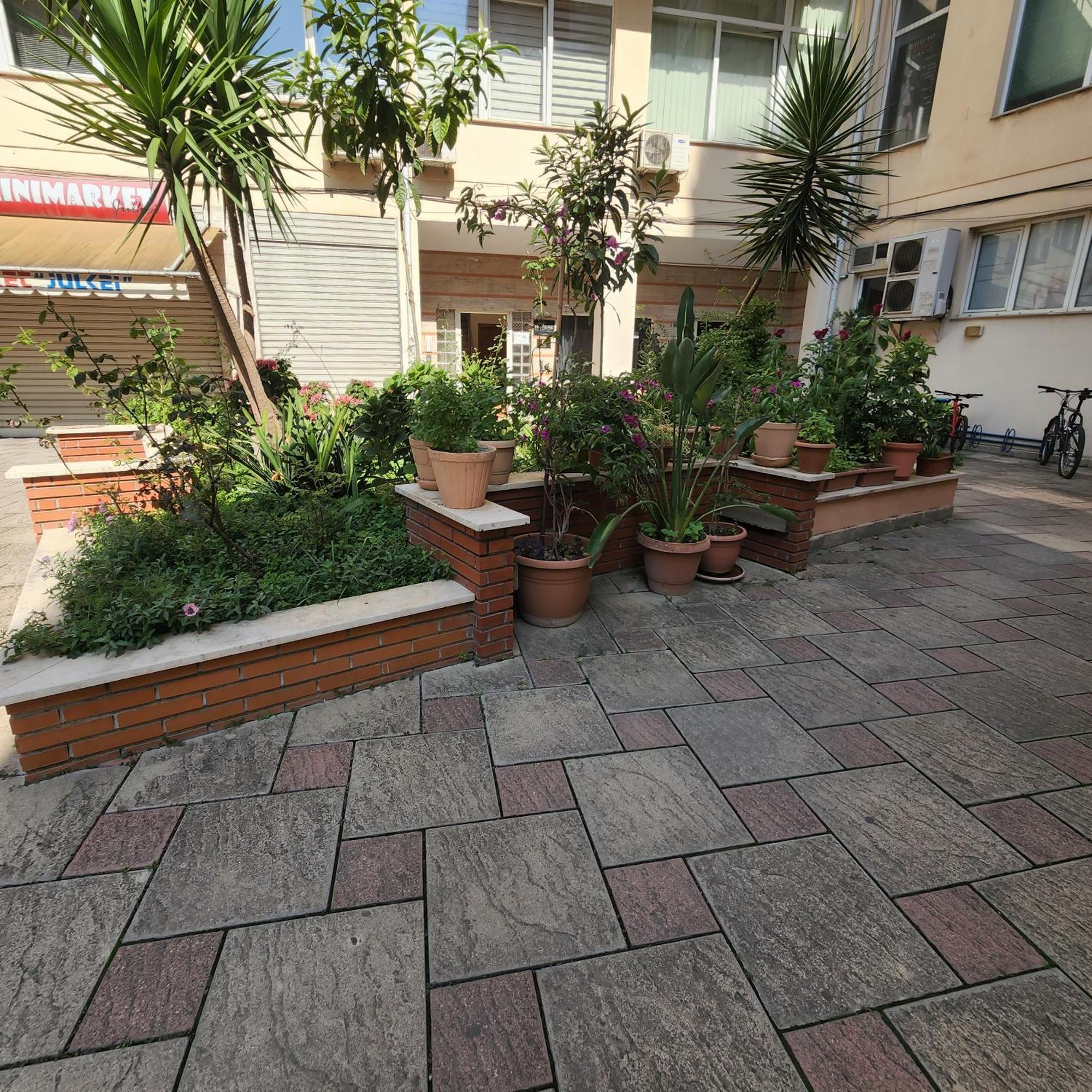 Kalpazo Home Skanderbeg Square Tirana Exterior photo