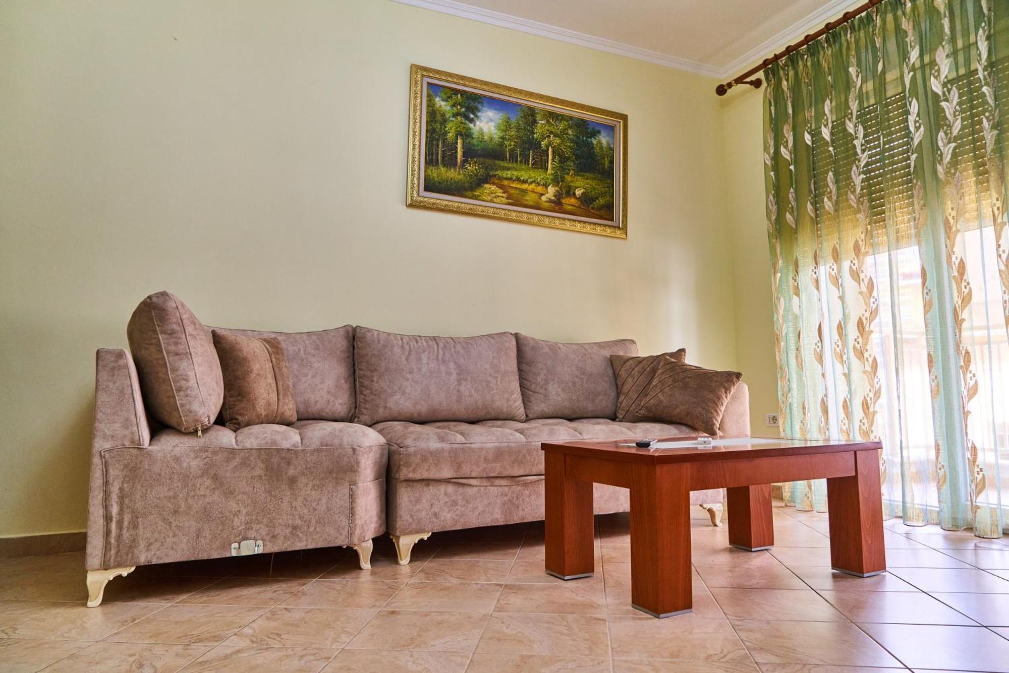 Kalpazo Home Skanderbeg Square Tirana Exterior photo